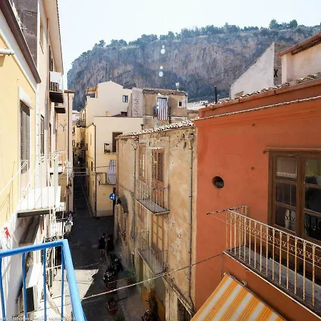 Del Duomo A 2 Minuti Spiaggia Wi-fi E Aria Condizionata Ferienhaus Cefalù