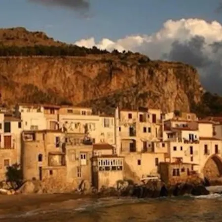 Del Duomo A 2 Minuti Spiaggia Wi-fi E Aria Condizionata Ferienhaus *