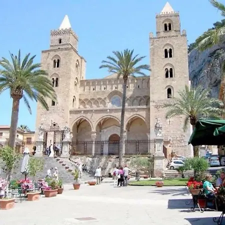 Ferienhaus Del Duomo A 2 Minuti Spiaggia Wi-fi E Aria Condizionata Cefalù