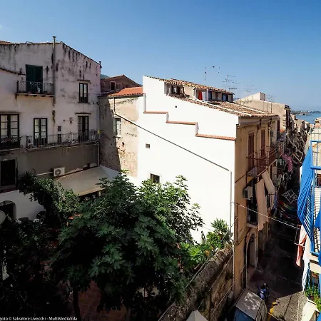 Del Duomo A 2 Minuti Spiaggia Wi-fi E Aria Condizionata Ferienhaus *