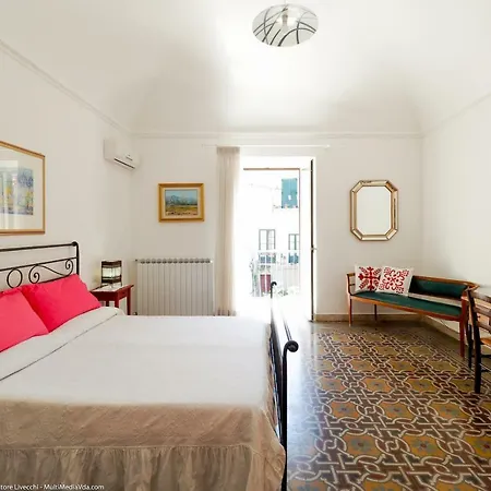 Del Duomo A 2 Minuti Spiaggia Wi-fi E Aria Condizionata Ferienhaus *